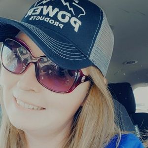 Meet your Posher, Amie